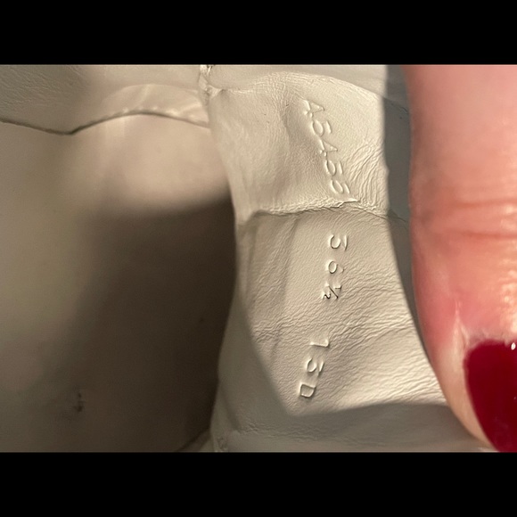 Gucci Ace Sneaker with Crystal Arrow Size 36 1/2 - Picture 9 of 10